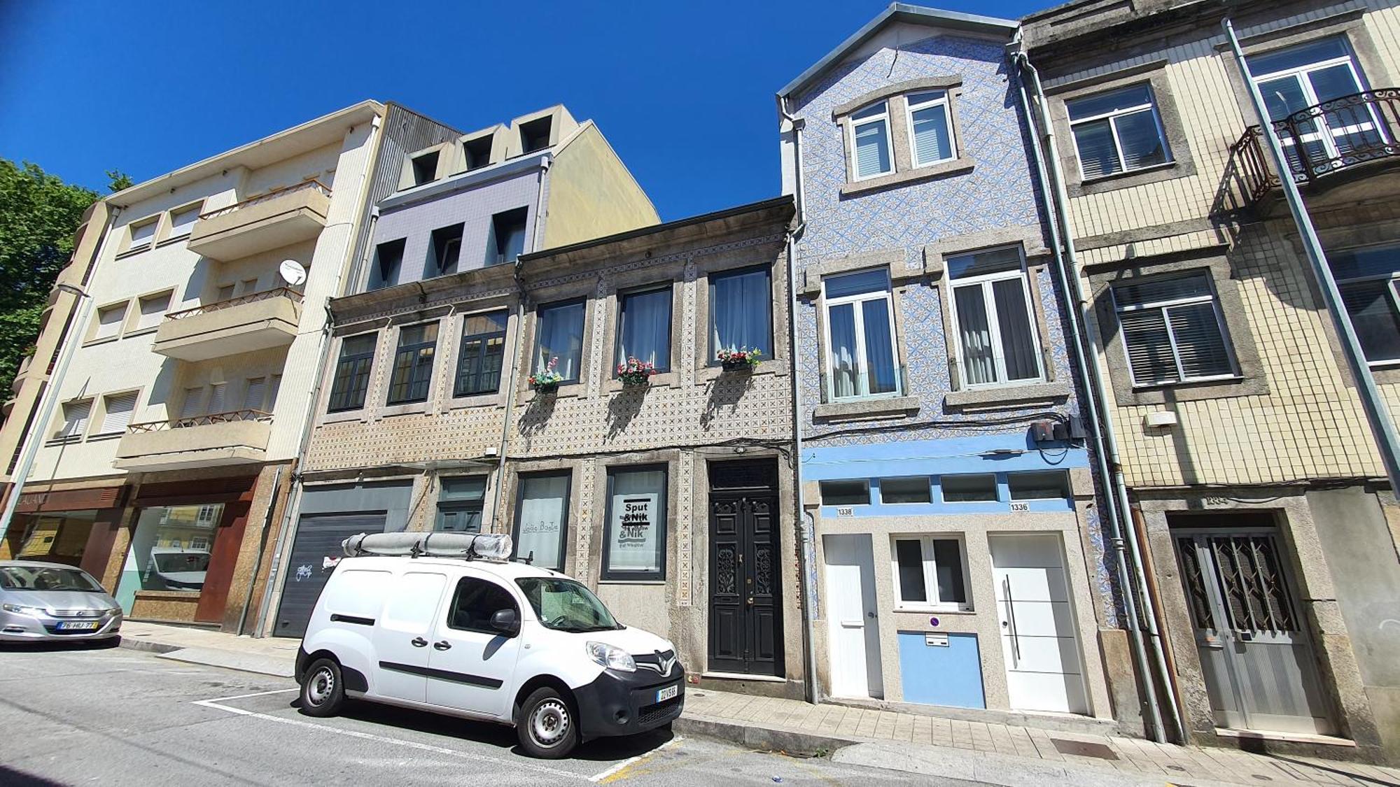 Downtown Porto With Parking Next To Subway Apartment Exterior photo